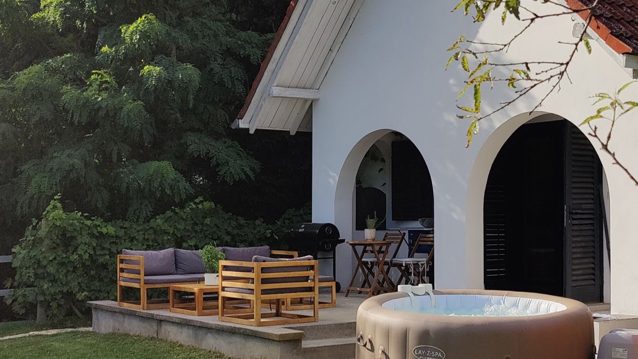 3 nap / 2 éjszaka 2 fő részére egy luxus apartmanban Szigetváron- Fehér Borház 3 nap / 2 éjszaka 2 fő részére egy luxus apartmanban Szigetváron- Fehér Borház